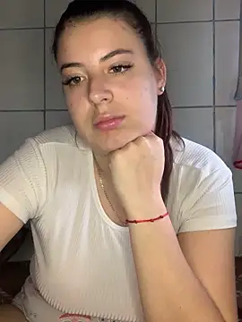 MiraCastellon online show from November 27, 12:30 pm