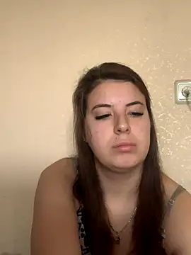 MiraCastellon online show from November 6, 12:11 pm