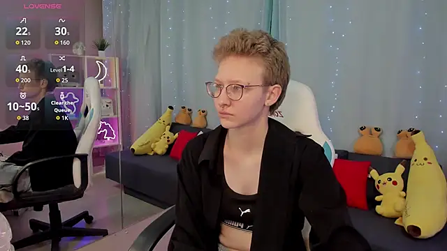 EllaSloan online show from November 5, 4:18 am