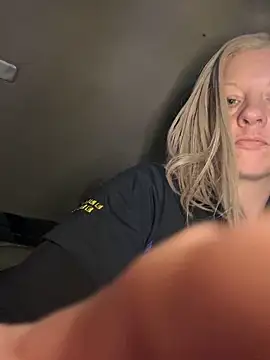 queenkelly1234 online show from December 22, 8:39 am