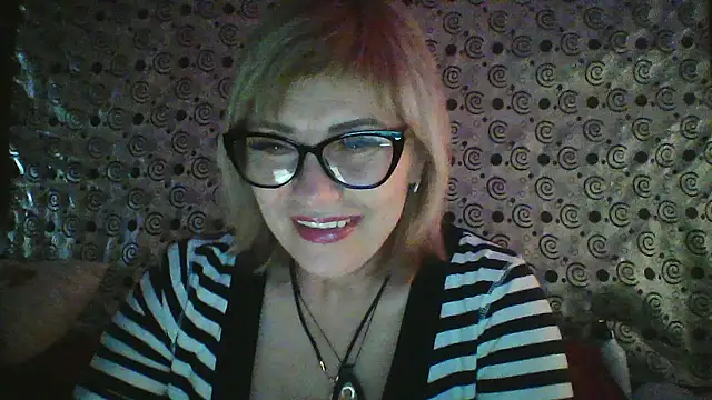 Lia Ray online show from November 4, 7:19 pm