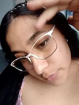 kassandra luxury online show from December 5, 7:37 pm