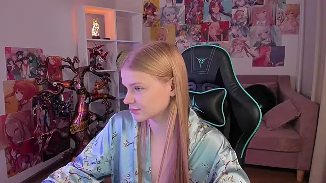 LilitRosen online show from November 5, 6:57 pm