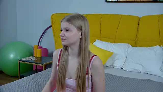 LilitRosen online show from December 2, 5:37 pm