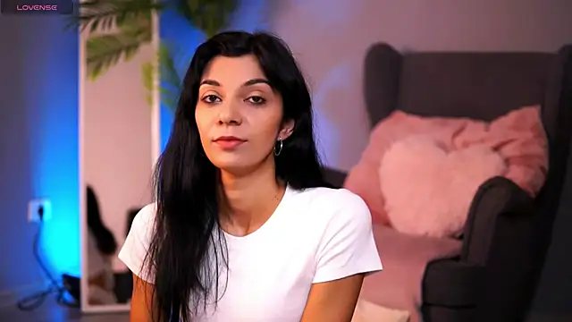 ReneeVoss online show from October 24, 4:19 am