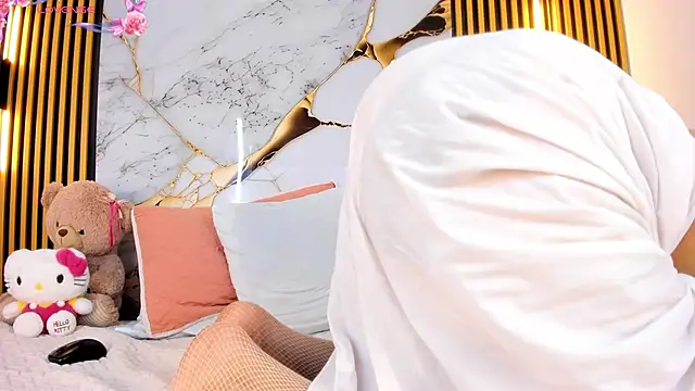 I karly online show from October 31, 4:33 pm