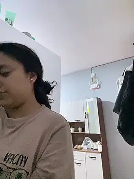 Techi0525 online show from February 14, 9:50 pm