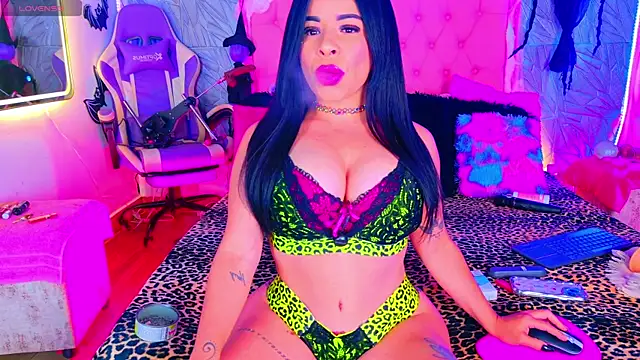 Jessyferrary online show from October 23, 2:34 pm