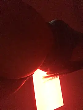 Snapshot of santosz83 chatting on October 16, 2:25 am santosz83 online show from October 16, 2:25 am