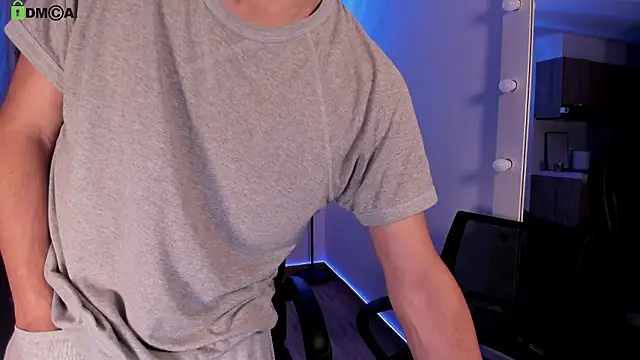 Mikeyvioleta  online show from March 4, 10:33 am