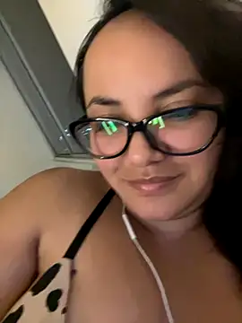 antoniamiller69 online show from November 3, 2:37 am