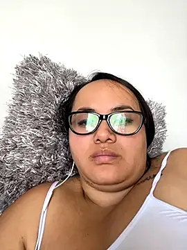 antoniamiller69 online show from November 12, 3:32 pm