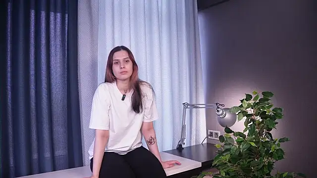 MiaLeto online show from October 21, 3:43 am