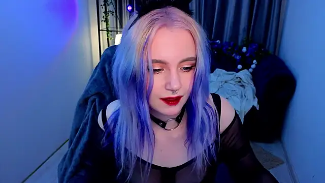 AleksaDivine online show from November 7, 10:04 pm