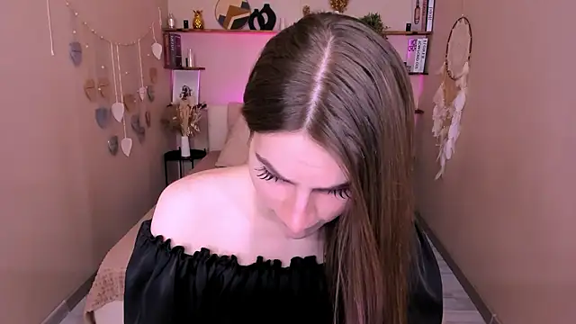 RoxyMorris online show from March 26, 9:00 am