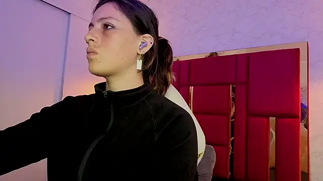 moon winy online show from February 12, 2:35 am