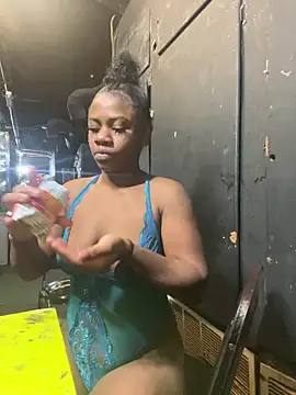 miiyagoods online show from December 17, 1:33 am