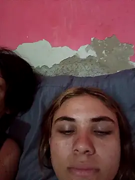 2Hot Queens online show from October 22, 3:22 am