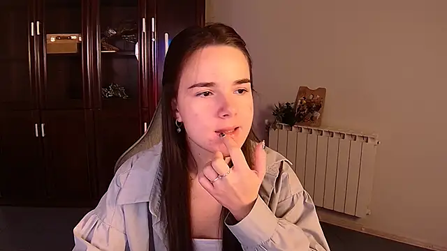 May Bloom online show from October 23, 9:15 am