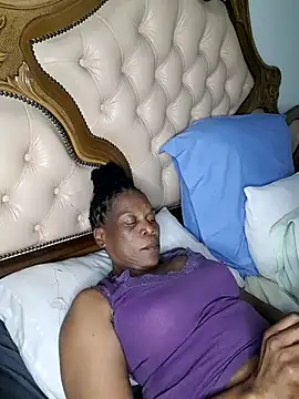 Hotcougar online show from December 13, 9:10 pm