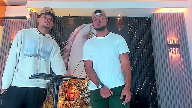 handsome boys22 online show from October 24, 12:01 pm