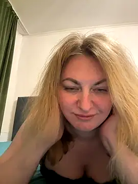 Amelia-Diamond online show from November 26, 10:00 pm