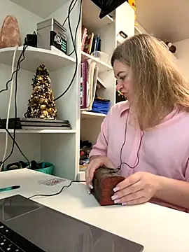 Amelia-Diamond online show from December 2, 11:23 am