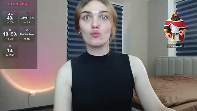 EmiliaRhodes online show from December 4, 8:53 pm