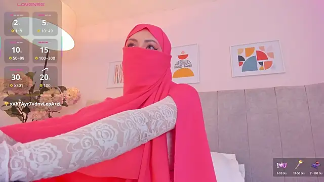 fatiima  online show from January 7, 7:28 pm