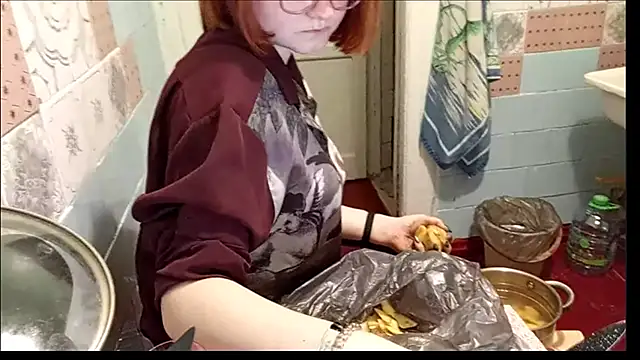 Nessa Vessa online show from October 22, 3:17 pm