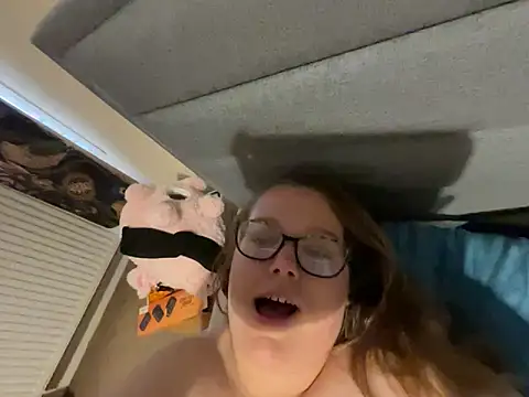 Scarletcum22 online show from November 15, 9:10 am