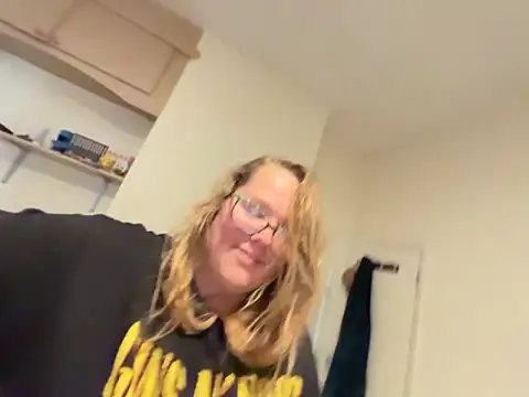 Scarletcum22 online show from October 28, 10:54 am