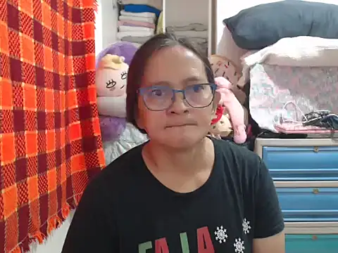 Kinkybela2025 online show from November 23, 11:17 pm