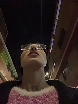 Violeet-Smith online show from November 30, 4:05 am