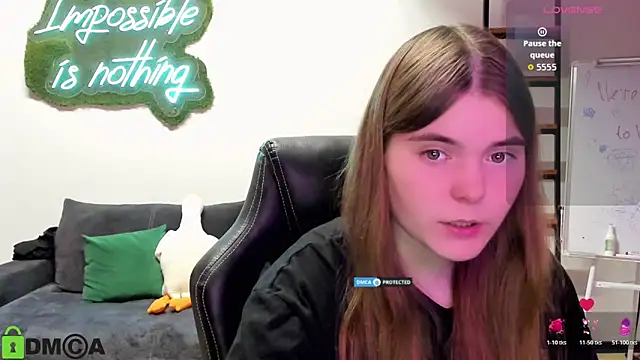 MiraaBloom online show from October 26, 2:01 pm