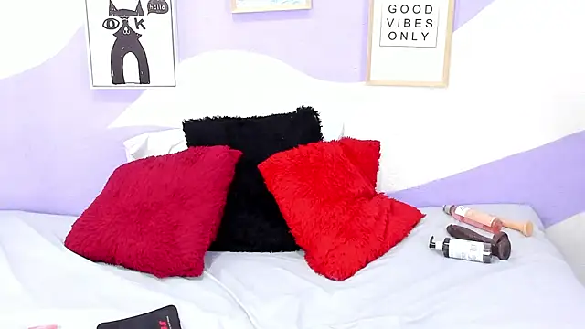 VIOLETA-28 online show from October 31, 2:10 pm