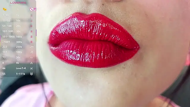 mia roux1 online show from October 26, 5:30 pm