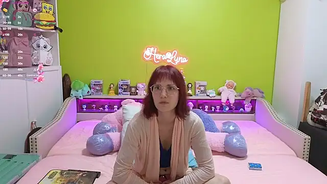  HeraLuna  online show from January 5, 9:51 pm