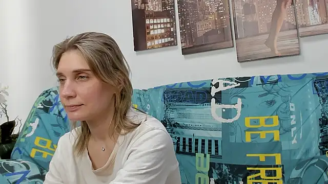 Tenderly Sophie online show from February 21, 6:36 am