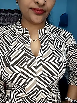 CoupleShow 432 online show from February 4, 1:03 pm