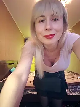 SelinaLovqx online show from February 2, 1:32 pm