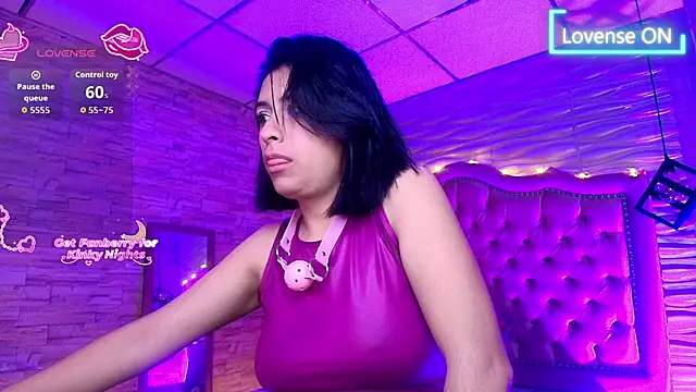 Roxanne Han online show from November 21, 11:45 am