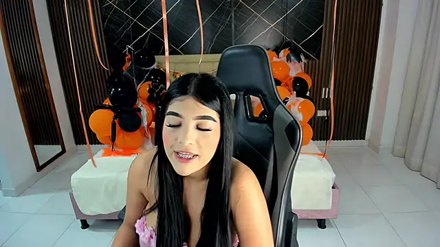 Milu 17 online show from November 7, 11:27 am