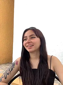 Nexxus Pink online show from November 28, 1:58 pm