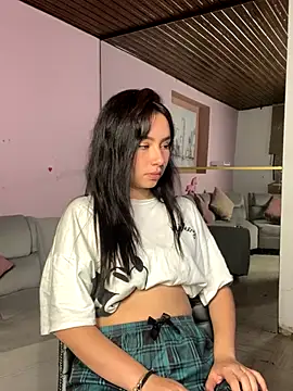 Nexxus Pink online show from November 4, 1:43 am