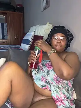 SweetCandy84 online show from November 26, 8:43 pm