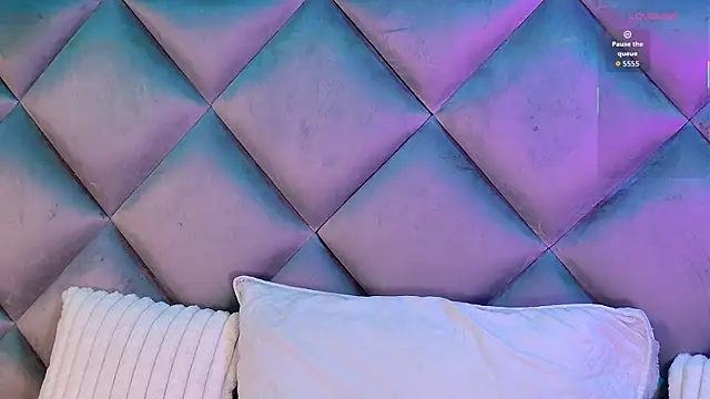  giggy 2 online show from November 11, 11:40 am