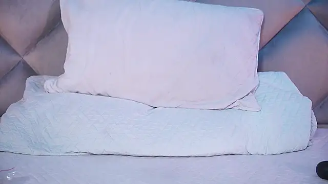  giggy 2 online show from March 1, 12:27 pm