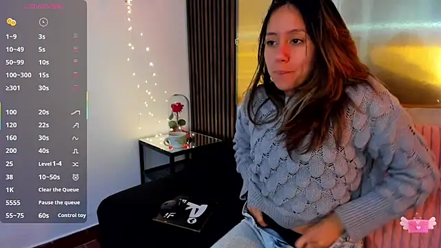 LunaaMorena online show from December 3, 1:24 pm