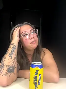 ThatGirlVia online show from November 15, 4:57 am